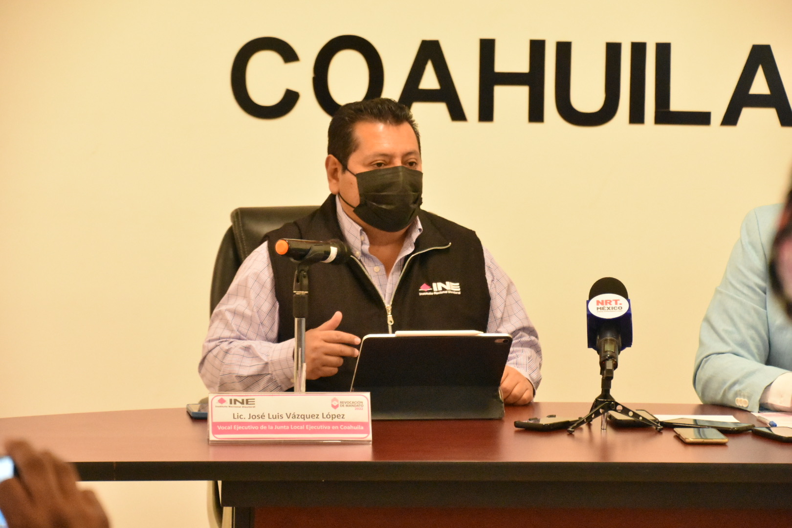El vocal ejecutivo del INE en Coahuila, José Luis Vázquez López, informó que los partidos políticos tienen el derecho de impugnar los dictámenes del Instituto. (ARCHIVO)