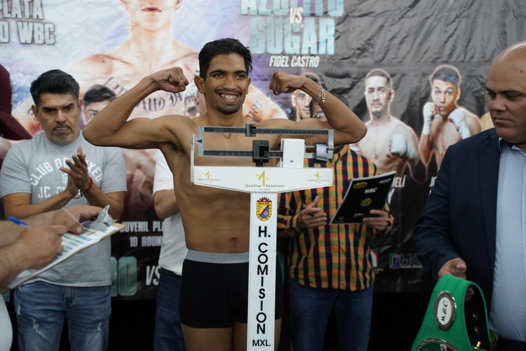 Complicada prueba tendrá el boxeador lagunero (der) en la frontera de Baja California, exponiendo su Campeonato Juvenil WBC (ESPECIAL)