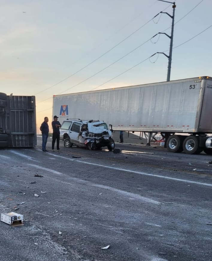 Hombre Pierde La Vida Tras Impactar Su Camioneta Contra Un Tráiler En