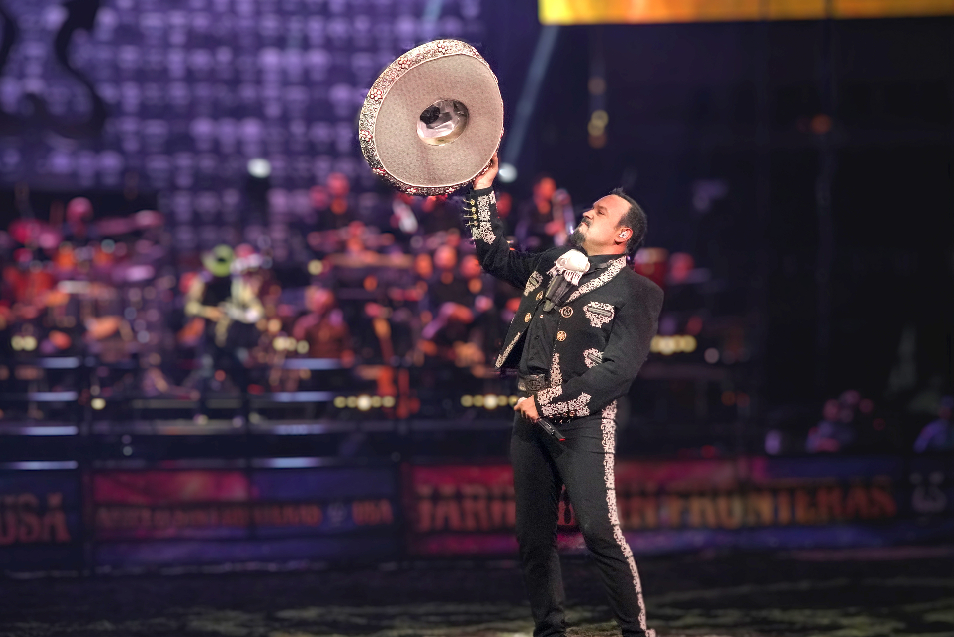 Evento. Pepe Aguilar manifestó en entrevista el cariño que le tiene a Torreón y todos los detalles del Jaripeo Sin Fronteras, próximo a presentarse en el Coliseo Centenario.