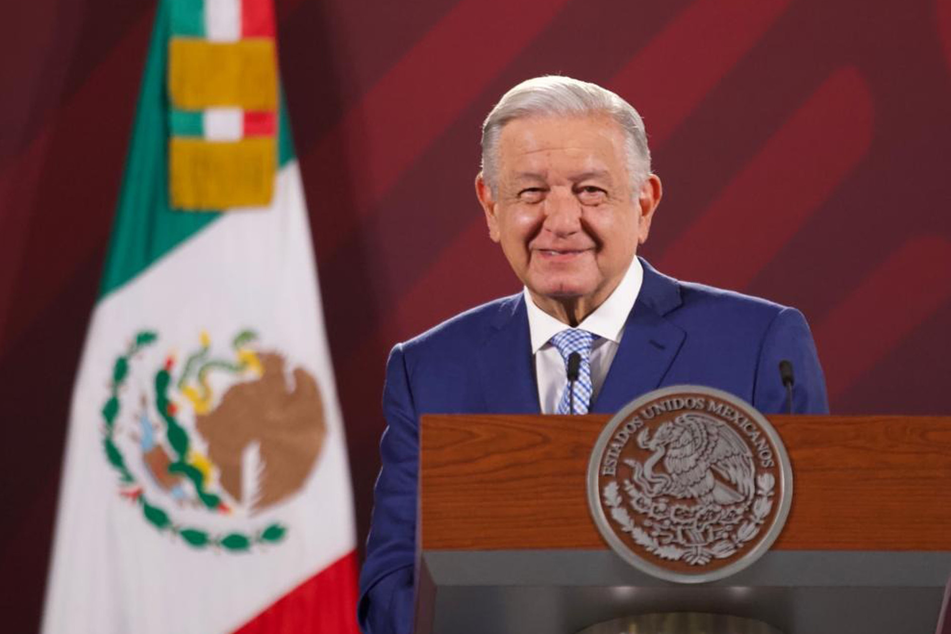 Commission of the Congress of Peru will debate a motion to reject AMLO