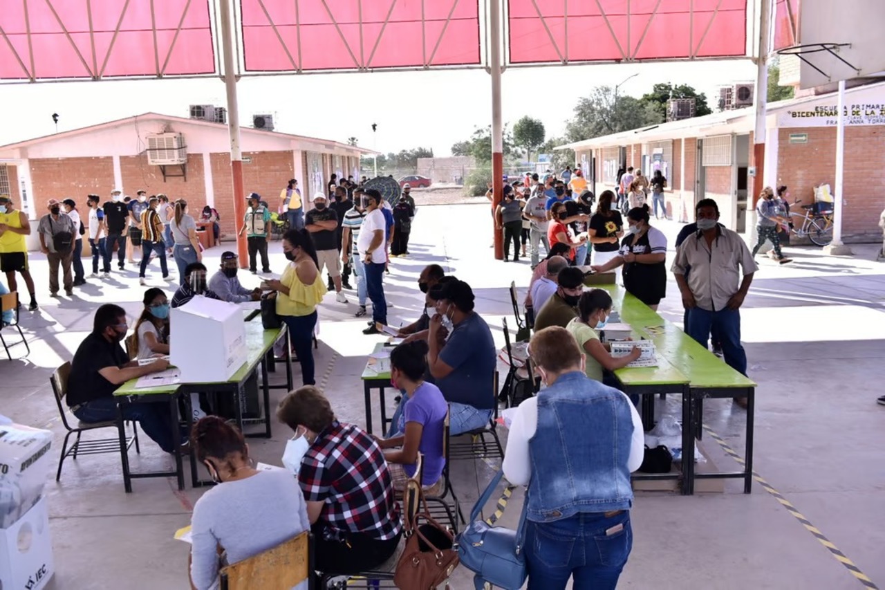 En los procesos electorales, las escuelas de la región Lagunera de Coahuila participan como sedes de casillas. (ARCHIVO)