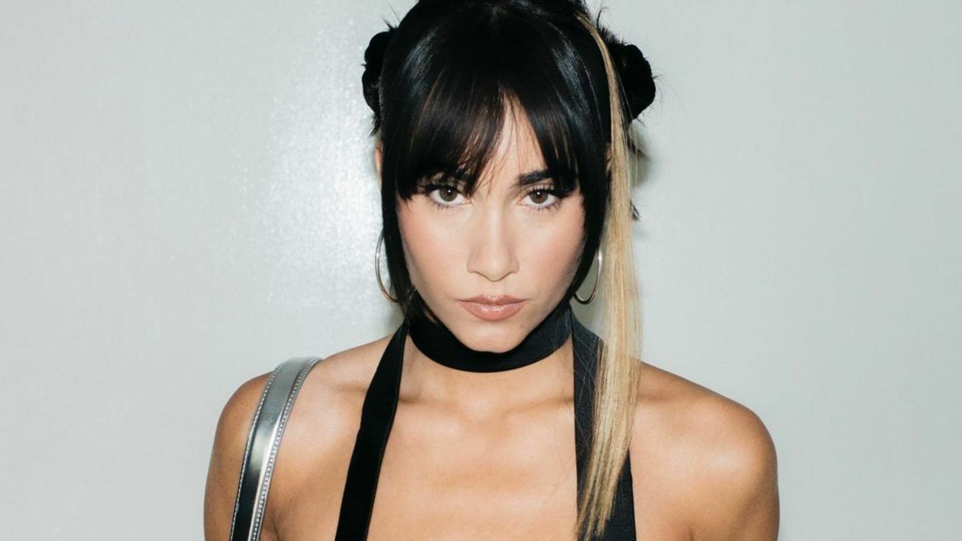 Aitana evoca los noventa con Las Babys
