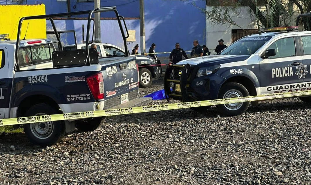 El hombre encontrado sin vida en Ecatepec presentaba múltiples huellas de golpes y lesiones por arma blanca en el cuerpo. (ESPECIAL)