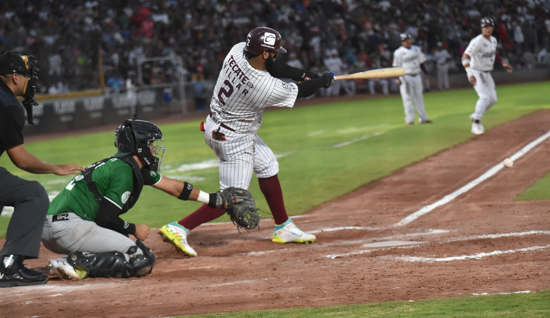 Algodoneros Del Unión Laguna Aseguran La Serie En El Estadio Revolución ...