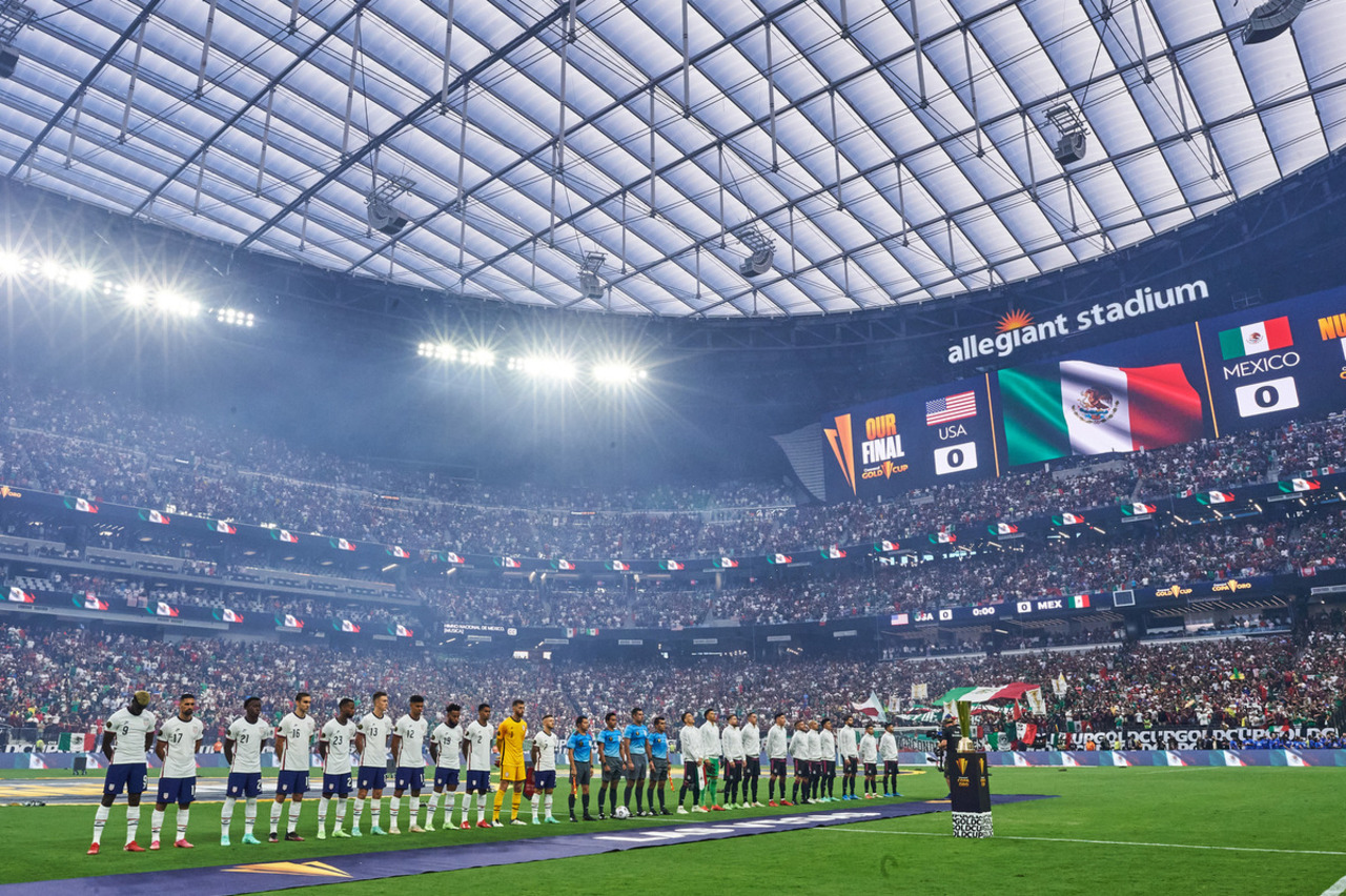 De nueva cuenta el impresionante Allegiant Stadium de Las Vegas, albergará la confrontación entre norteamericanos y aztecas, como lo fue en la final de la Copa Oro de la Concacaf.
