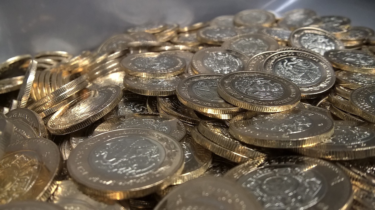Superpeso llegará a 16.80 unidades por dólar para la próxima semana: Banorte