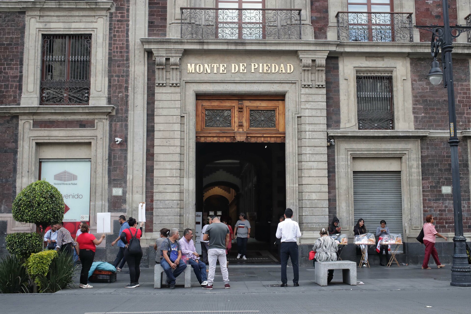 De la Calle sostuvo que, de mantenerse estas presiones financieras, quebrará en 2027, según peritajes de la institución. (ARCHIVO)