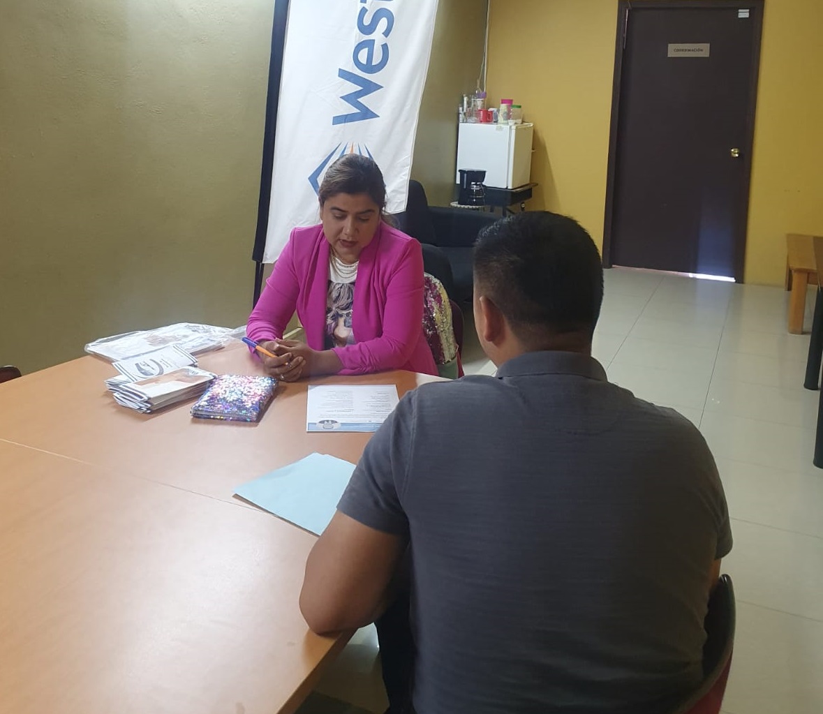 Este lunes se tuvo la visita de la empresa WestRock, antes conocida como Grupo Gondi. (Foto: RENÉ ARELLANO / EL SIGLO COAHUILA)