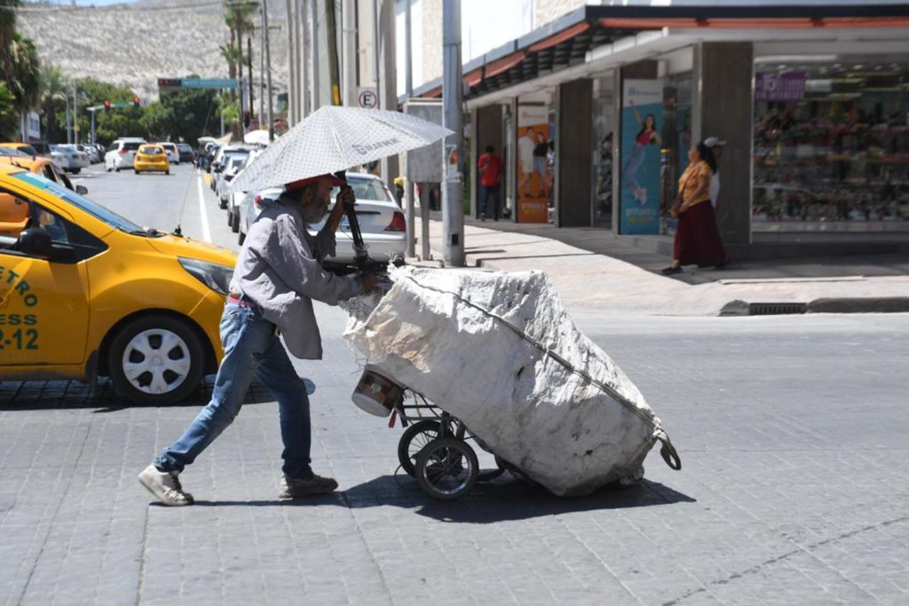 Ante la ola de calor es necesario reducir el tiempo de exposición al sol y utilizar protección.