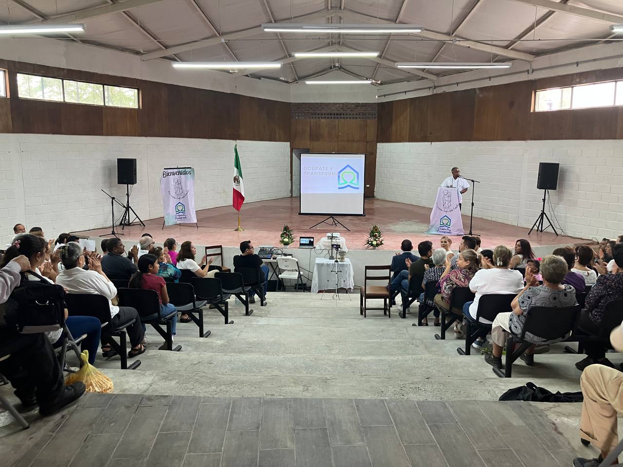 Reinauguran auditorio de la Parroquia de la Sagrada Familia de Torreón