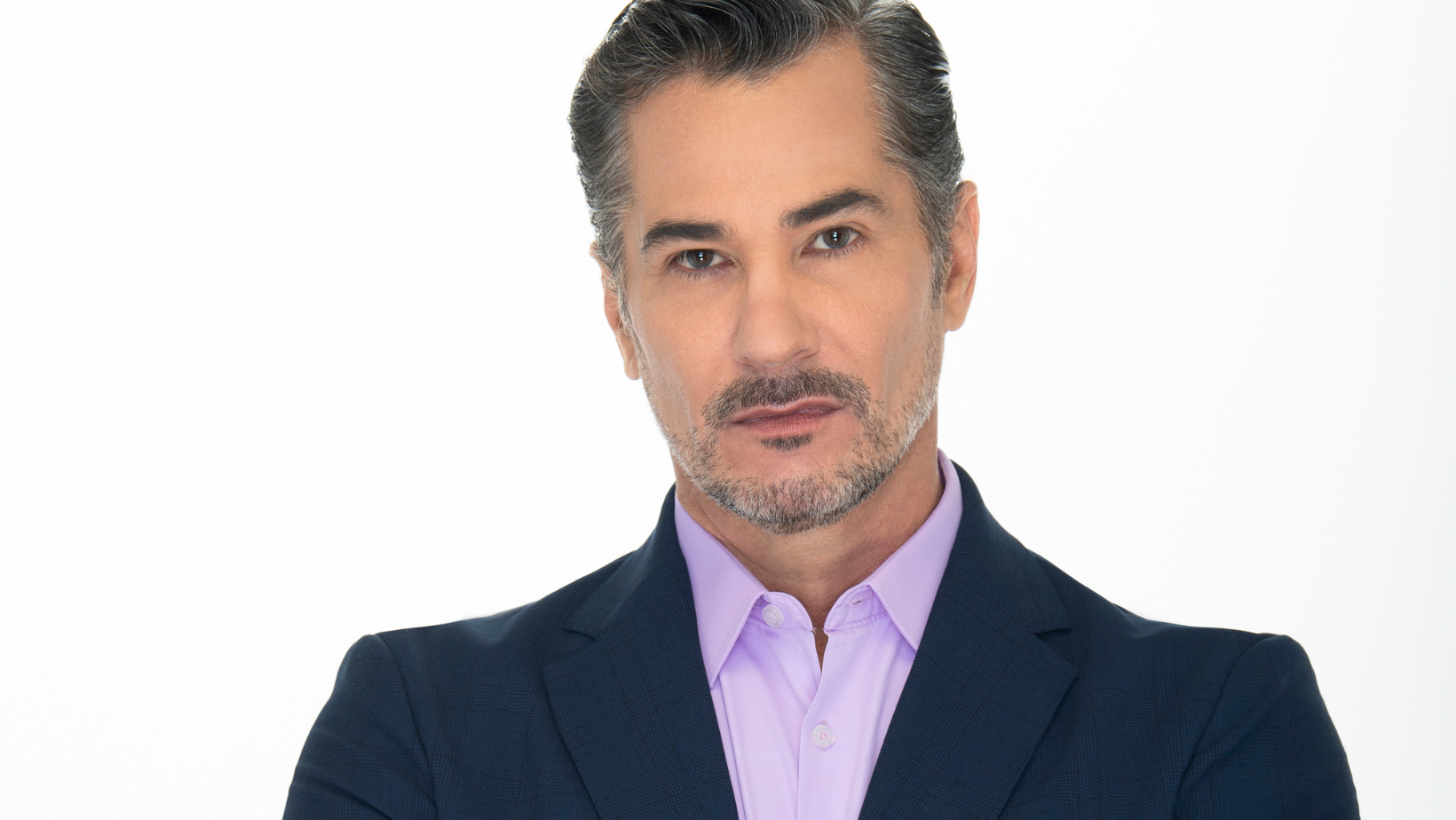 El actor cubano Pedro Sicard habla de cómo cambió su vida luego de dejar su nación
