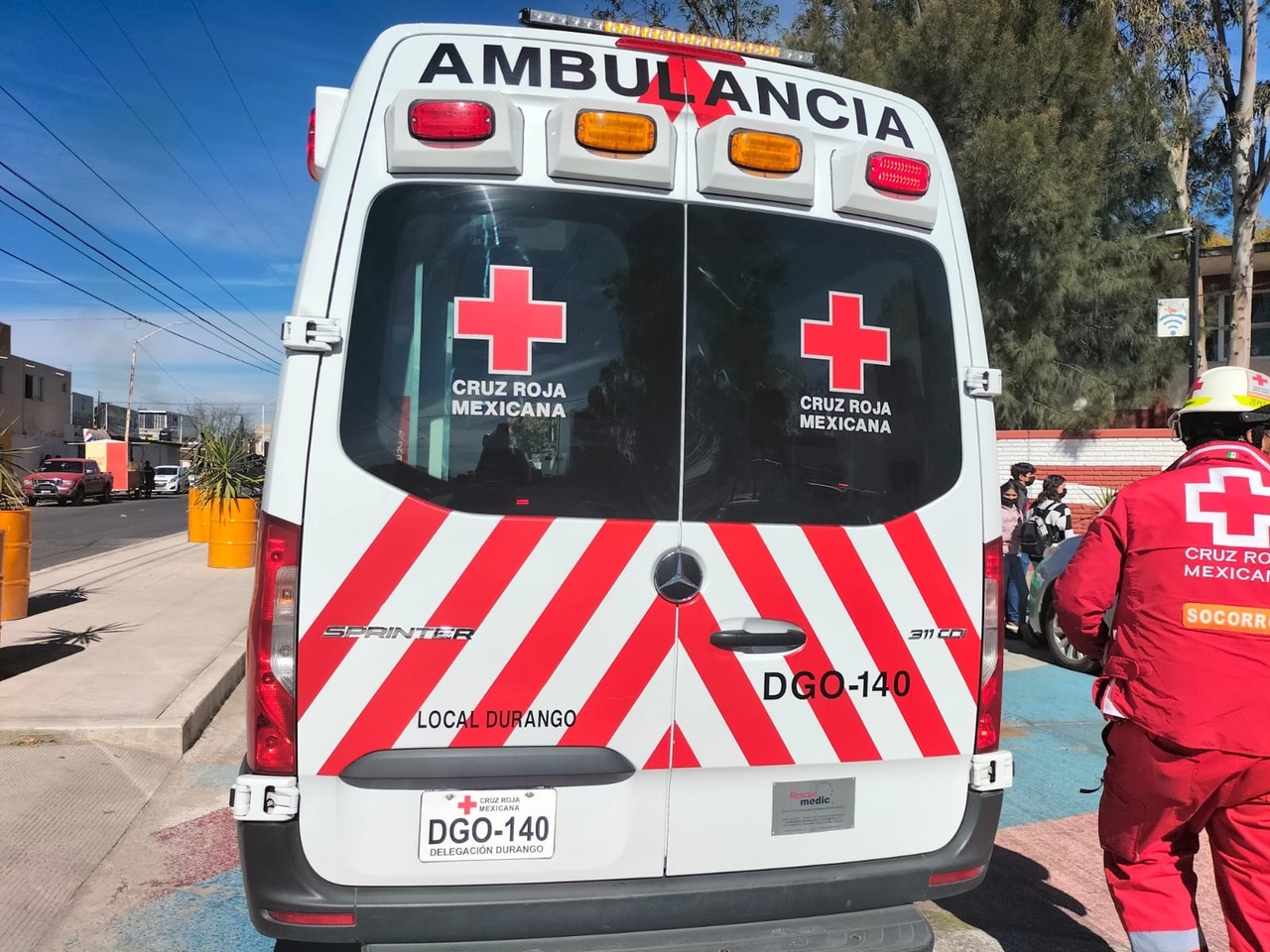 La mayoría de ambulancias se encuentran en la ciudad capital. (EL SIGLO DURANGO)