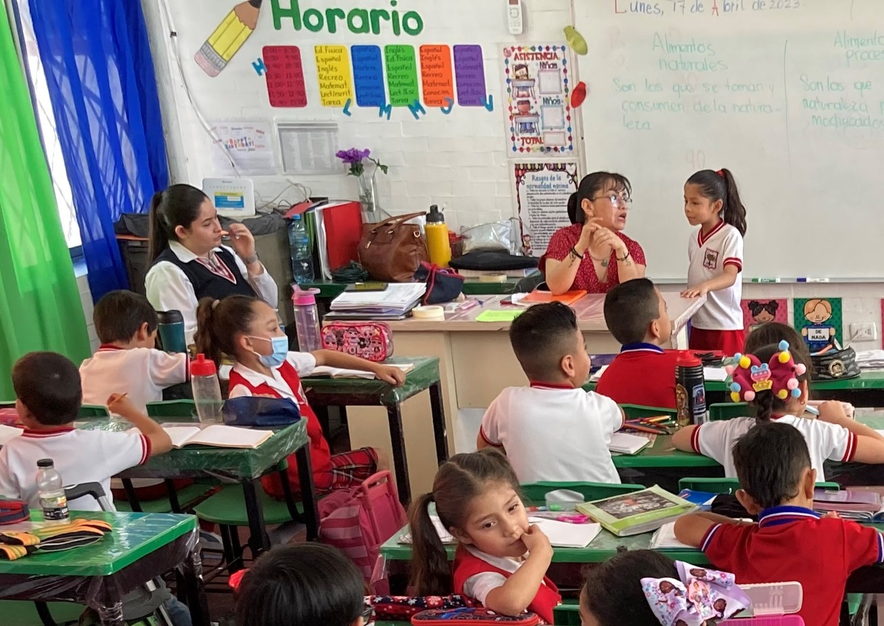 En los próximos días, maestros y maestras del estado de Durango verán reflejado el incremento salarial. (ARCHIVO)