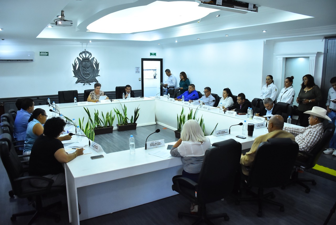 Por periodo vacacional, el Cabildo de Gómez Palacio no sesionará las próximas dos semanas; las dependencias municipales atenderán a la ciudadanía de 9 de la mañana a 2 de la tarde. (EL SIGLO DE TORREÓN)