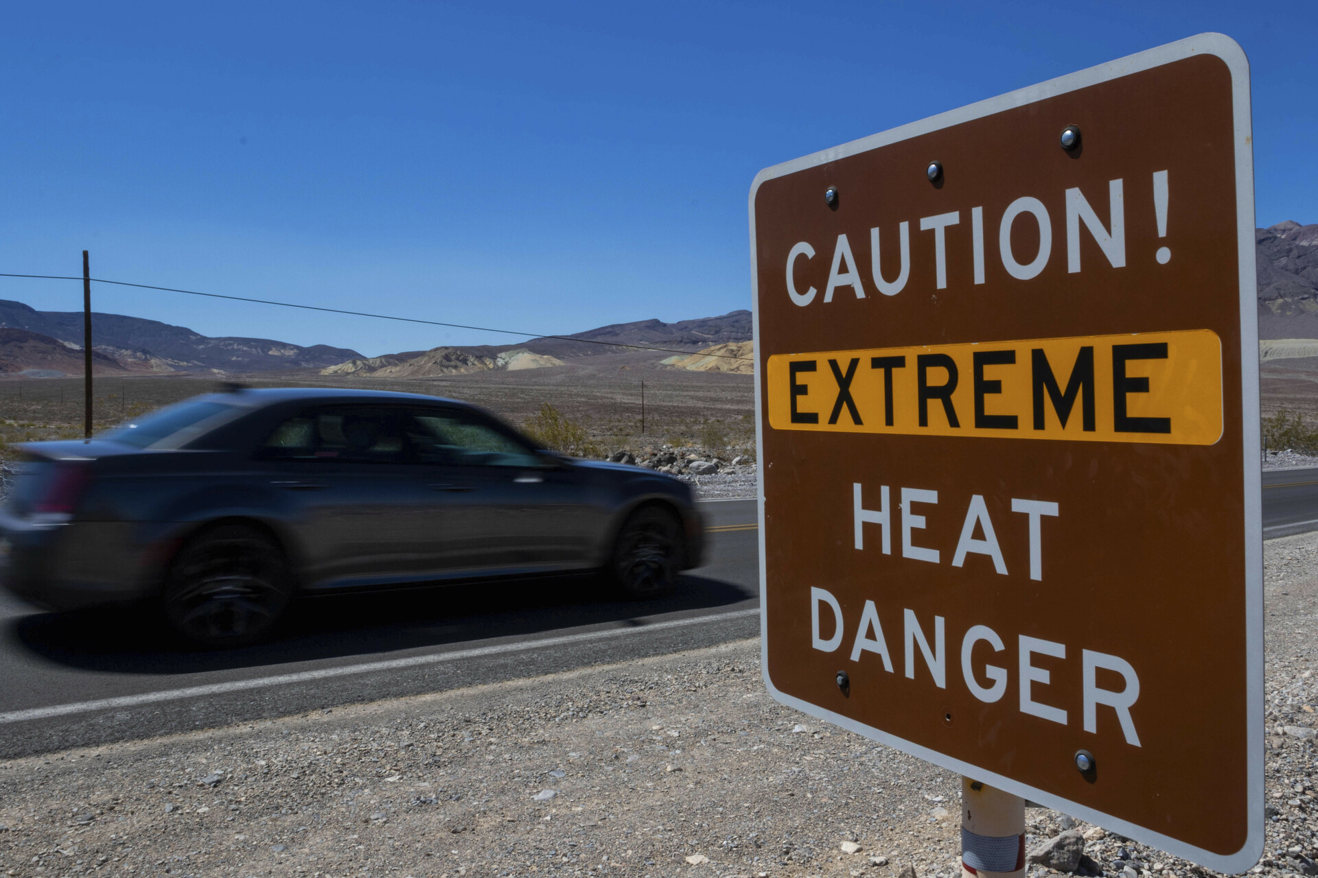 Las temperaturas en Death Valley llegaron a alcanzar los 53.3 grados durante el domingo en el llamado Furnace Creek. (AP)