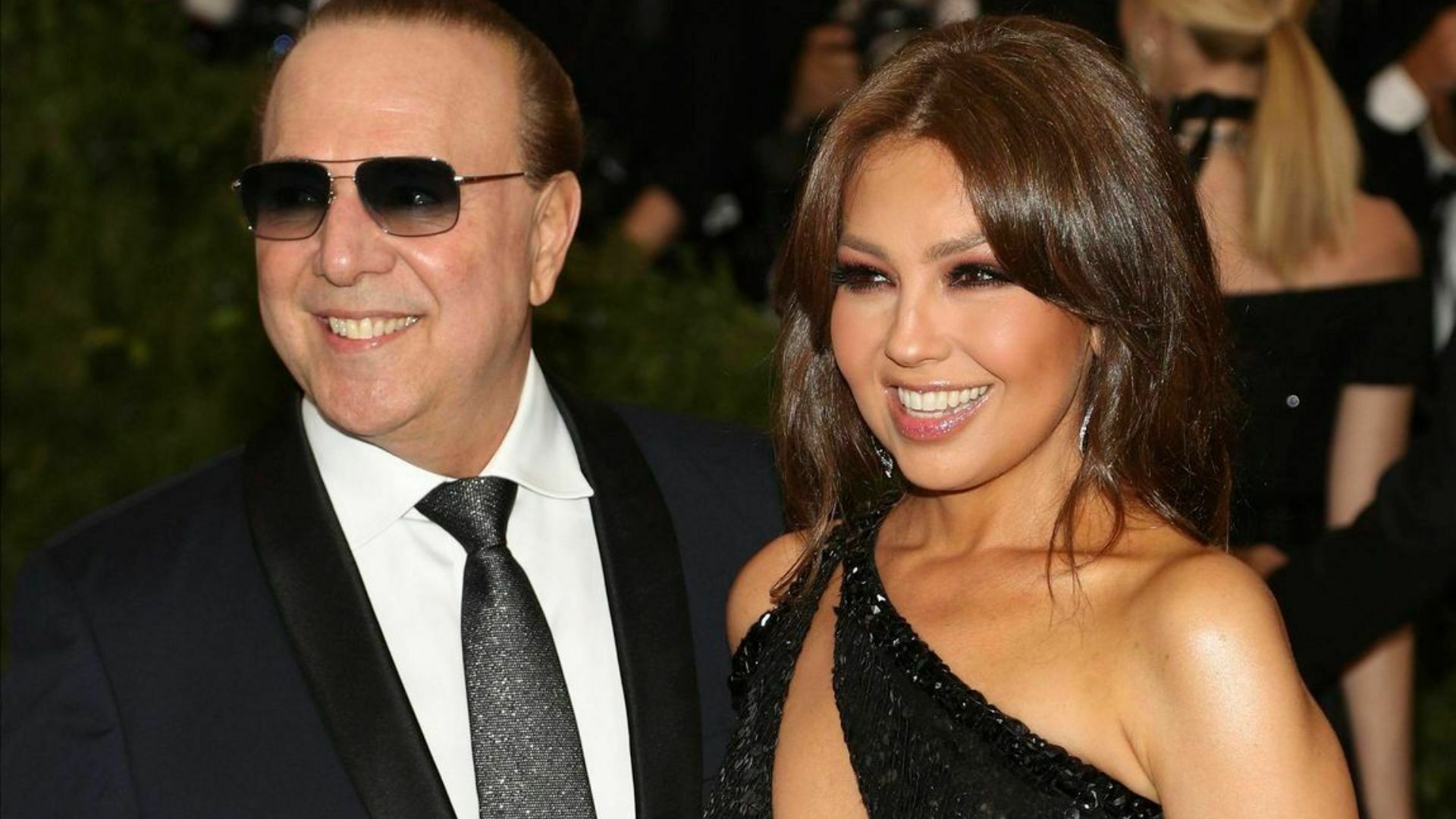 ¿Cuántos años de diferencia hay entre Thalía y Tommy Mottola?