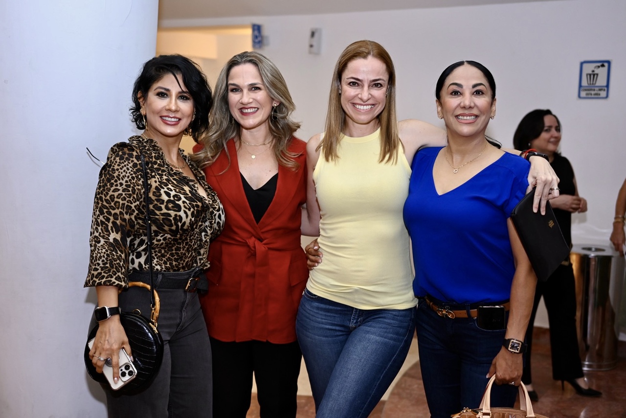 Griselda Núñez, Mónica Aranda, Roberta Batarse y Jackie Alonso.Liliana Martínez y Carlos Juárez (EL SIGLO DE TORREÓN/EDDIE RUIZ) 