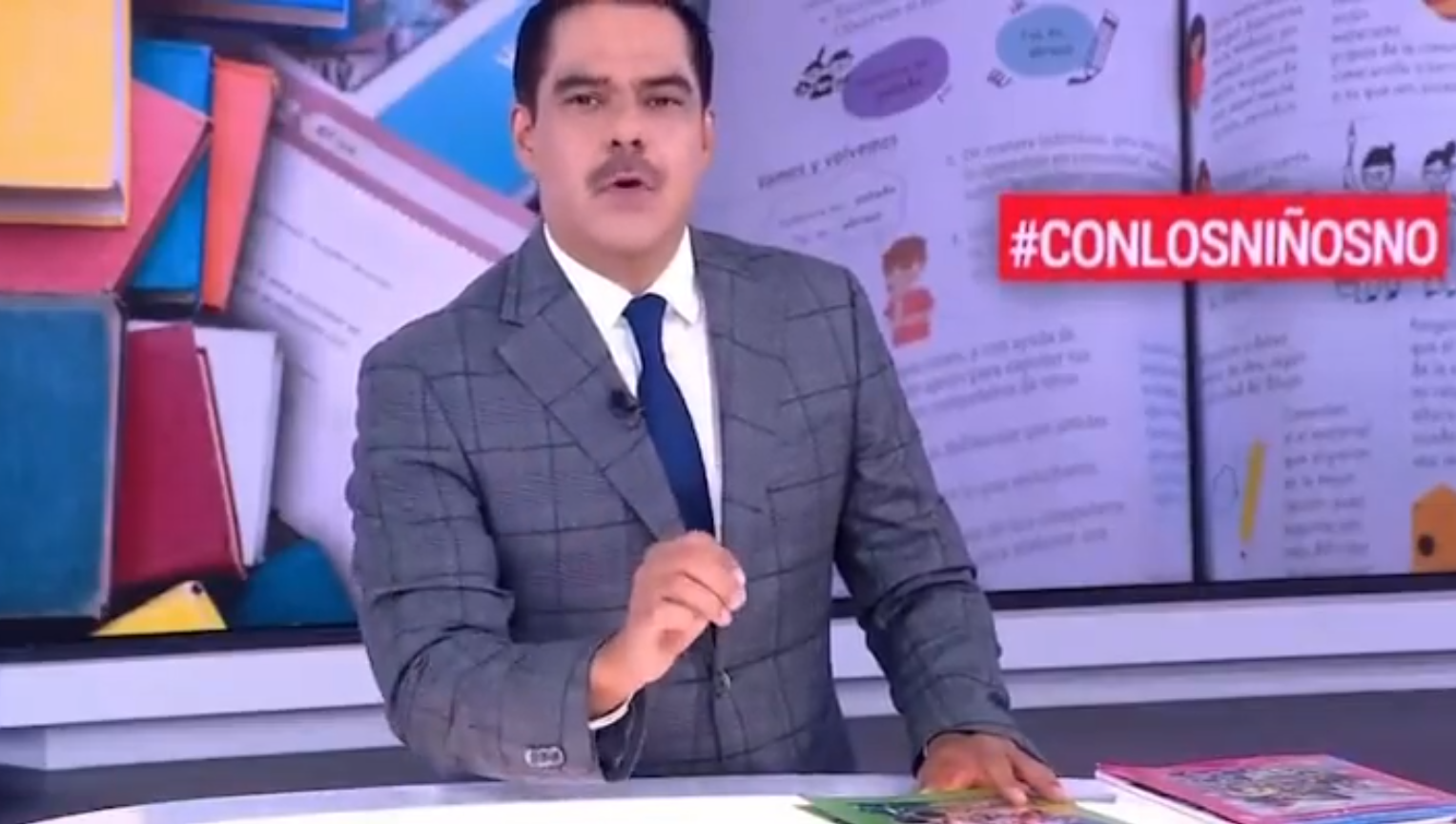 Javier Alatorre desata polémica tras calificar a libros de texto de la SEP como 'virus comunista' en TV nacional