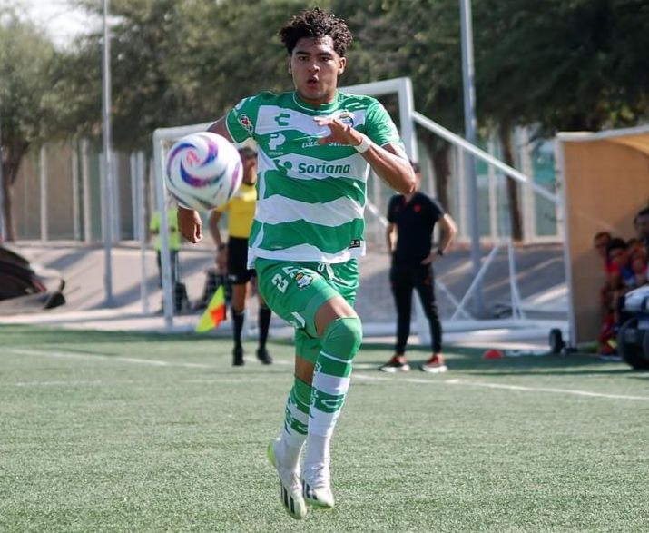 El oriundo de Cuencamé, Stephano Carrillo, fue el autor del gol (CORTESÍA)