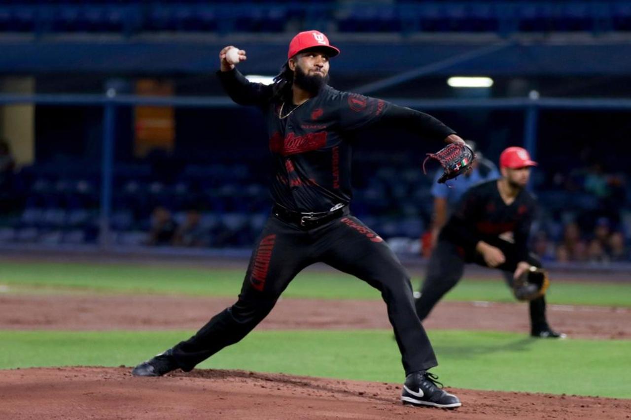 Rafael Pineda falló en el centro del diamante al aceptar siete carreras (cinco limpias) en cuatro entradas y dos tercios de trabajo, en la derrota de Algodoneros 12-9 ante Acereros de Monclova (CORTESÍA UNIÓN LAGUNA)