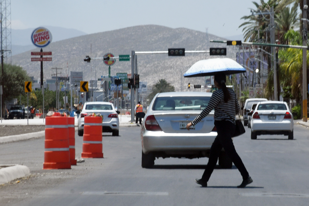 Alcanza la ciudad de Torreón tres récords de calor extremo durante el presente año, de acuerdo a las mediciones históricas de Conagua. (FERNANDO COMPEÁN)