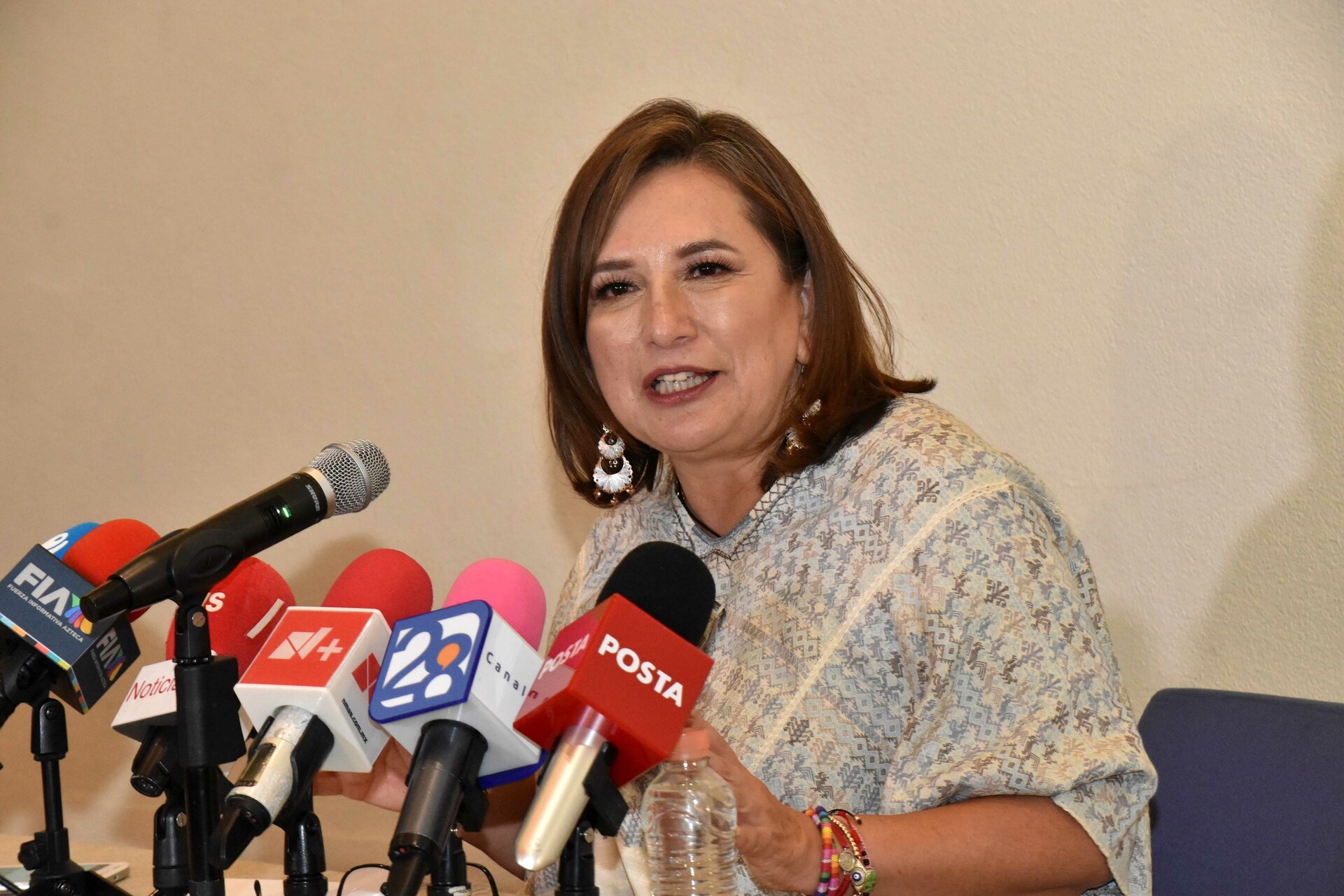 La aspirante presidencial de la oposición afirmó que el mandatario 'está enloquecido'. (ARCHIVO)