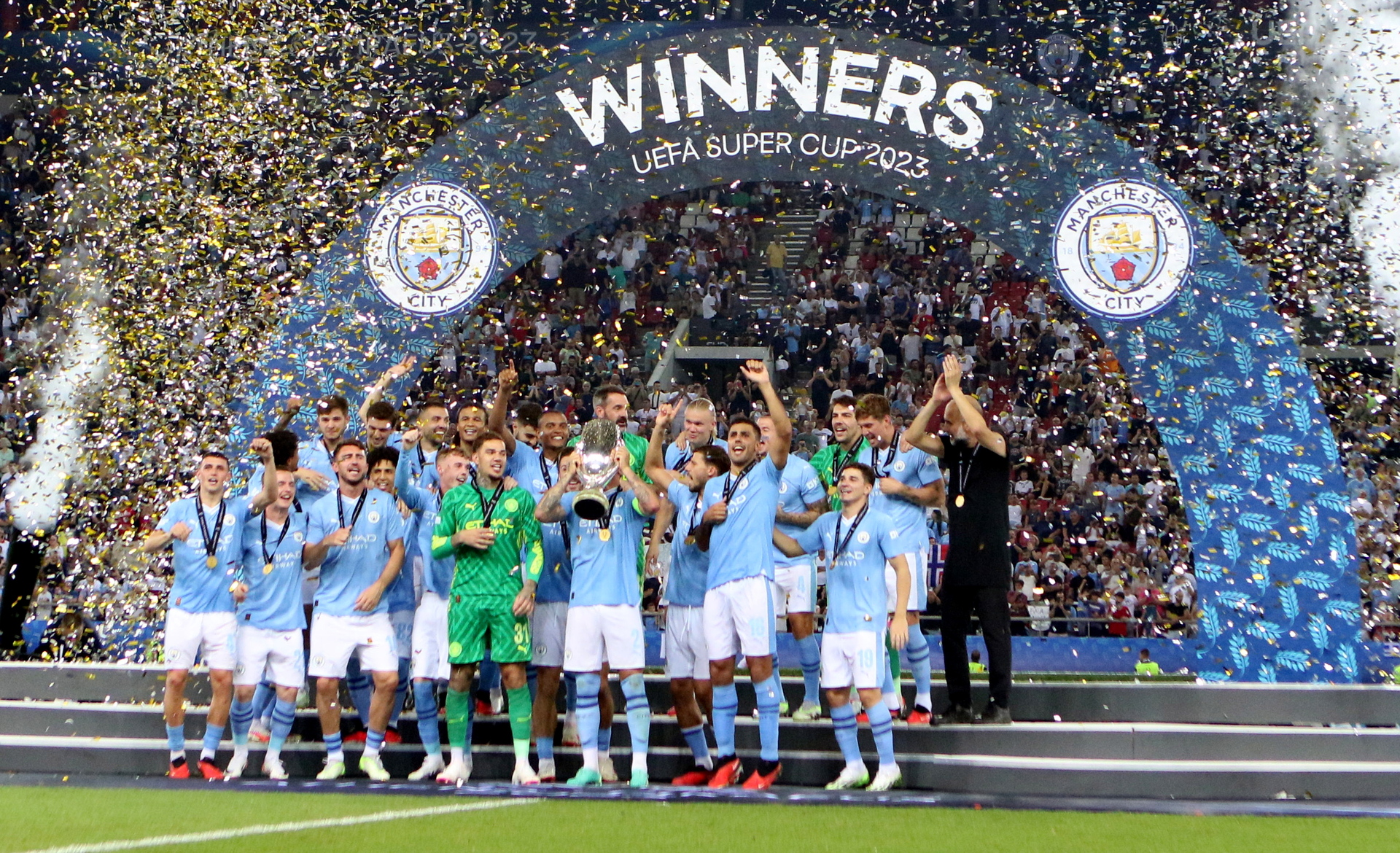 El Manchester City le gana la Supercopa al Sevilla en penaltis