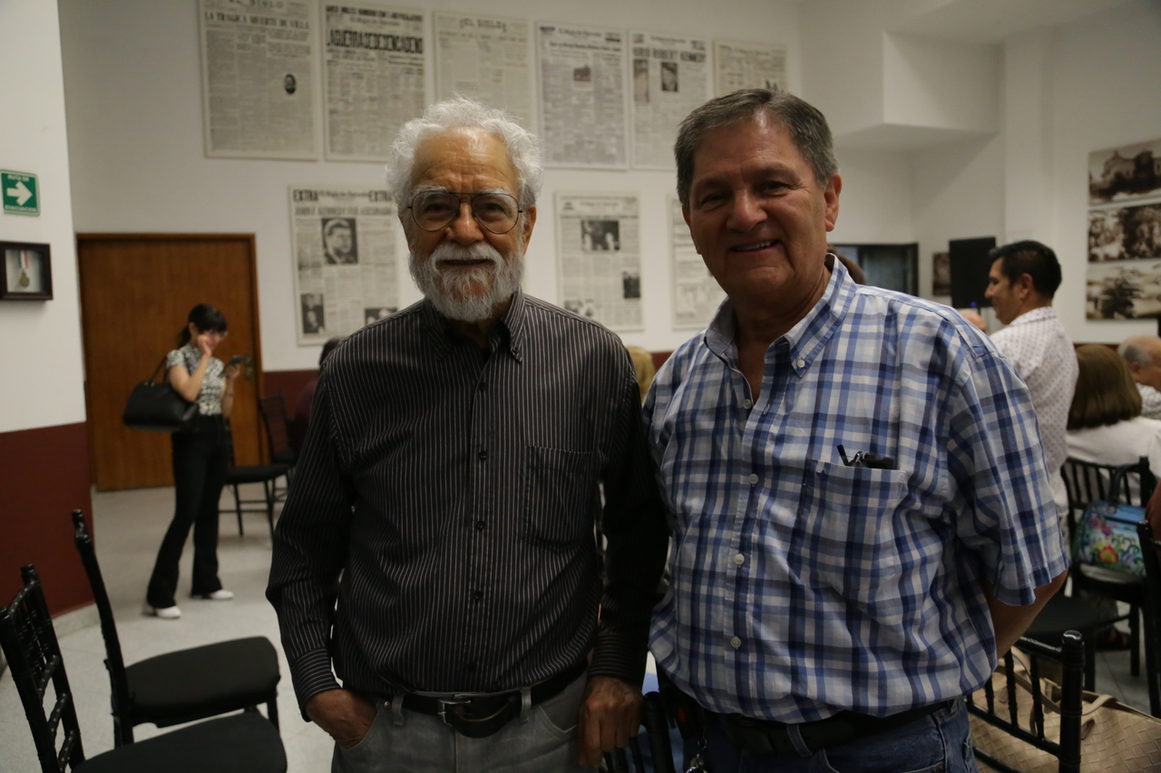 Presentan Obra Literaria Zambrano El Siglo De Torreón