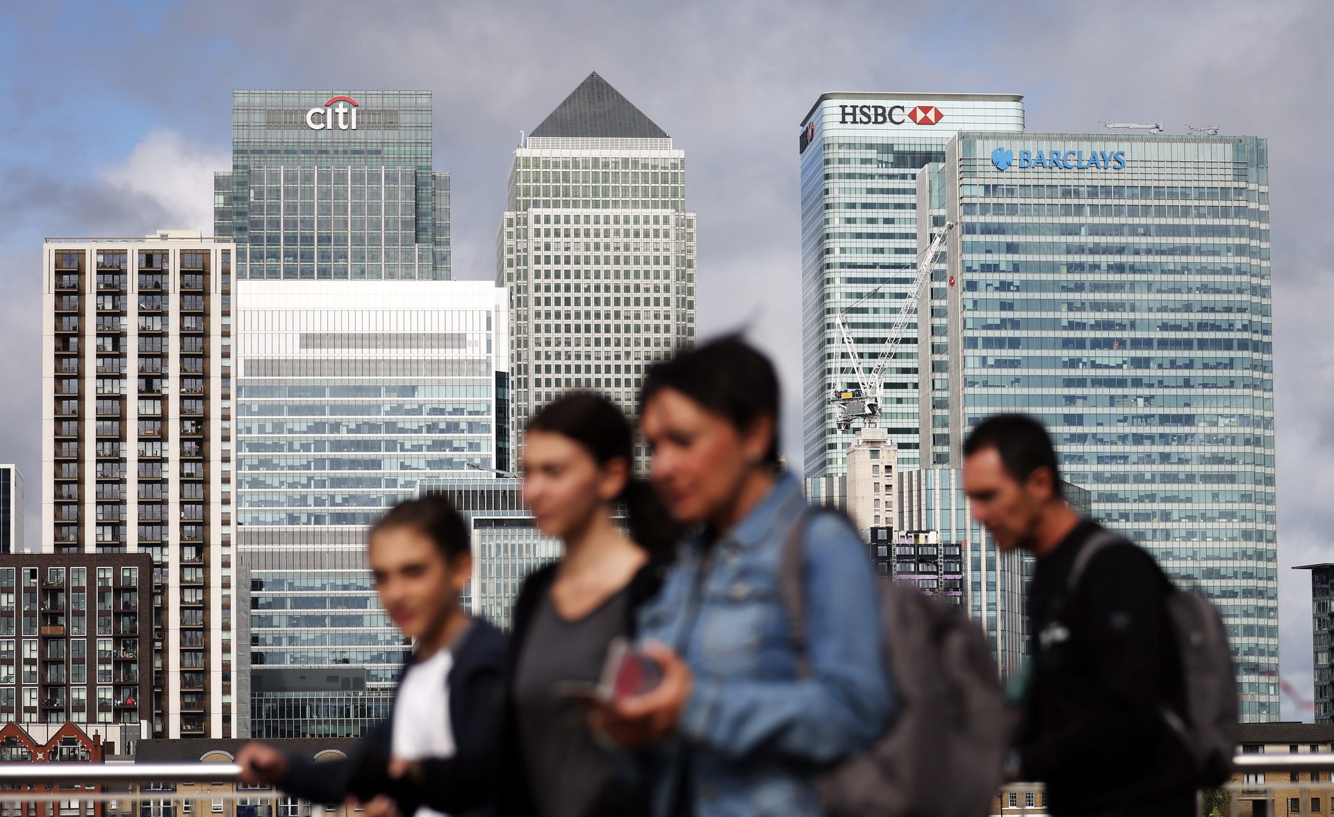 Más de 600 sucursales bancarias cerrarán sus puertas en Reino Unido