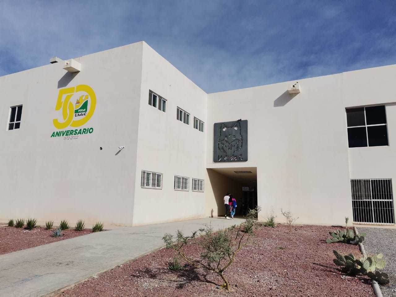 La Facultad de Ciencias Políticas y Sociales de la UA de C es sede de la Semana de Ciencia Política y Administración Pública. (EL SIGLO DE TORREÓN)