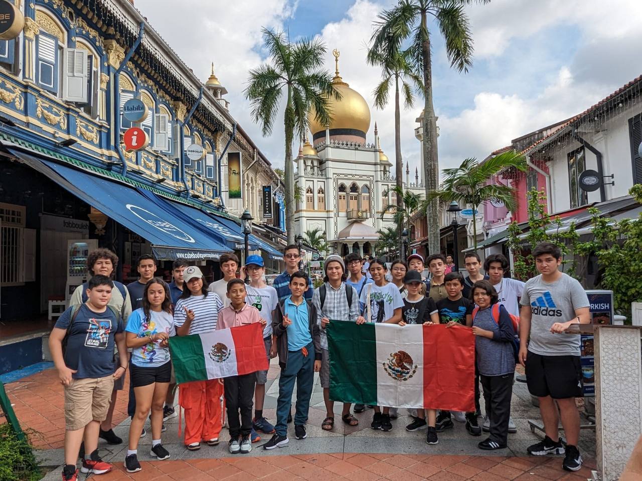 Alumnos laguneros de primaria y secundaria participaron con éxito en la Olimpiada. (CORTESÍA)