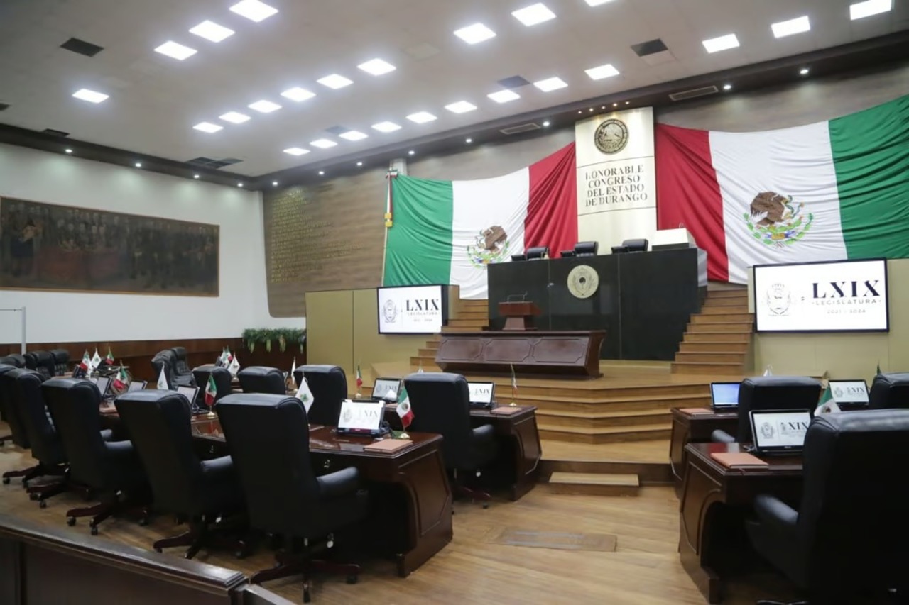 El diputado local, Luis Enrique Benítez Ojeda, presentó un punto de acuerdo ante el Pleno de la Sexagésima Novena Legislatura para exhortar a los diputados federales y a la propia SHCP para que a Durango se le destine un mayor presupuesto a través del fondo del ramo 33 y 28.