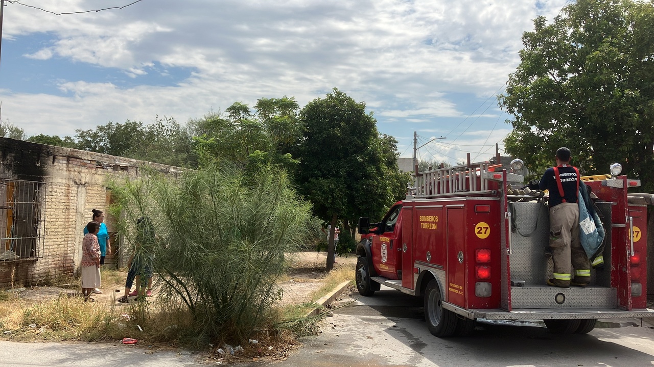 Las personas que habitan la vivienda no se encontraban en el lugar, al momento del incendio.