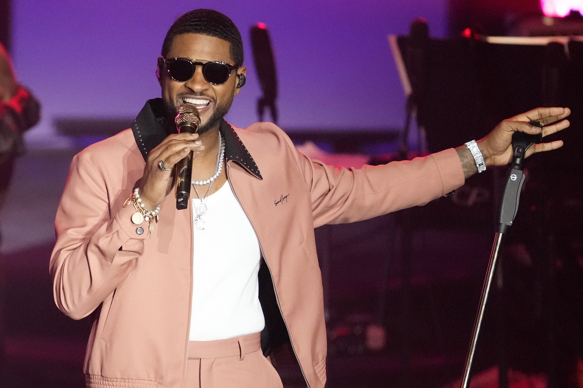 Conoce cuáles son las 10 canciones más populares de Usher