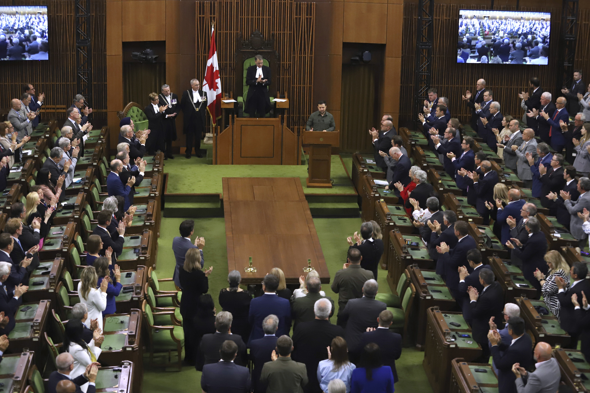 “Quiero presentar mis más sinceras disculpas a las comunidades judías de Canadá y de todo el mundo. Asumo toda la responsabilidad de mi acción”, declaró Rota. (AP)