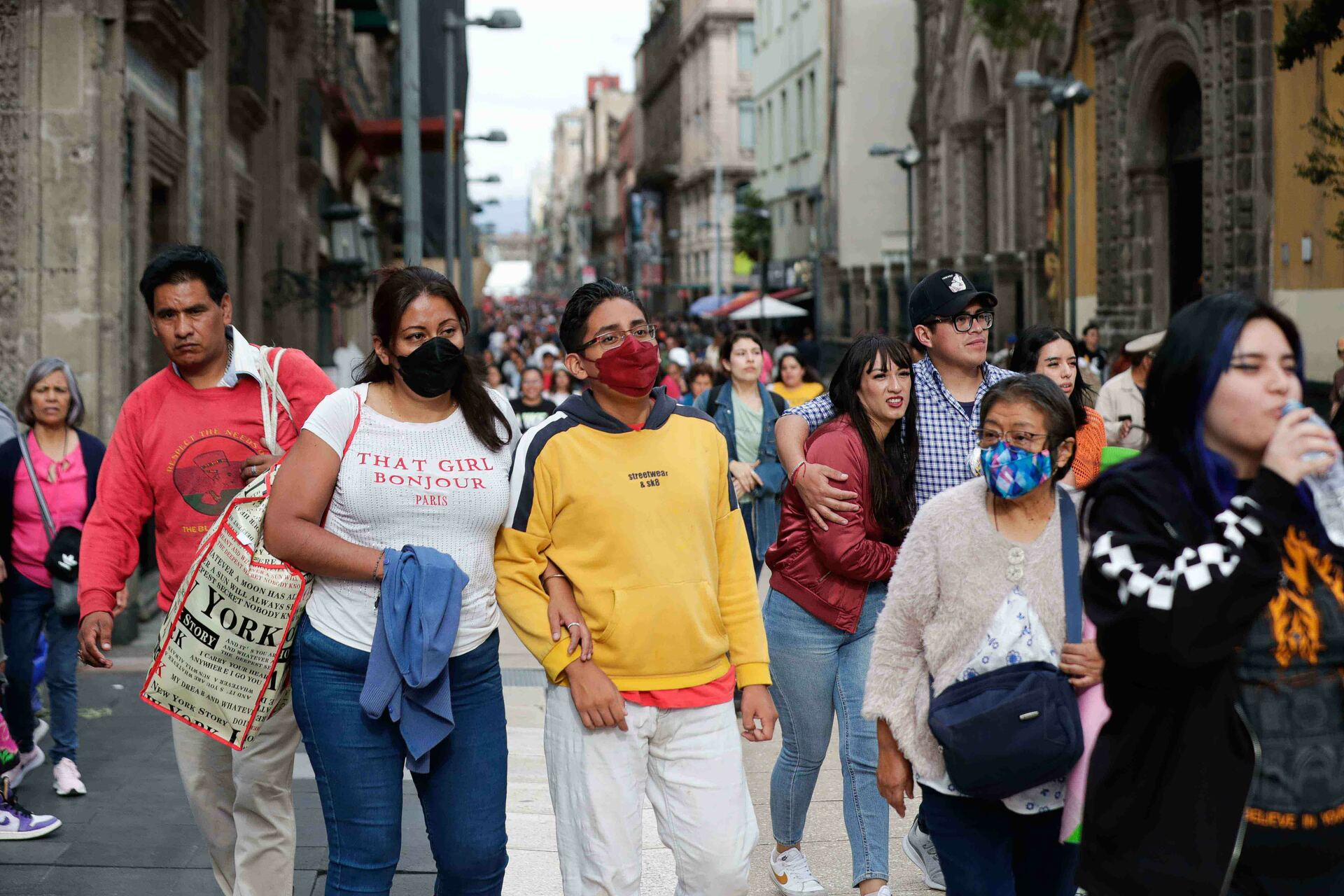 Cada paciente se sometió a detallados cuestionarios sobre sus síntomas, historial médico y salud relacionada con la calidad de vida. (EL UNIVERSAL)