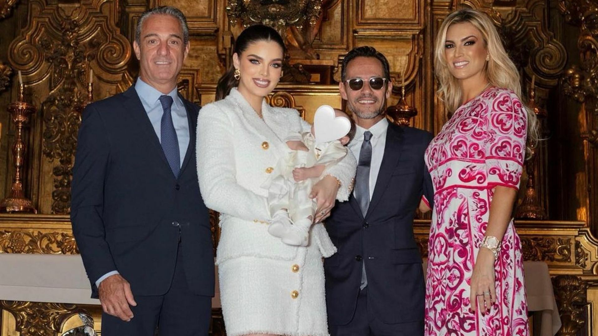 Con Carlos Slim Domit como padrino, Marc Anthony y Nadia Ferreira bautizan a su bebé en México