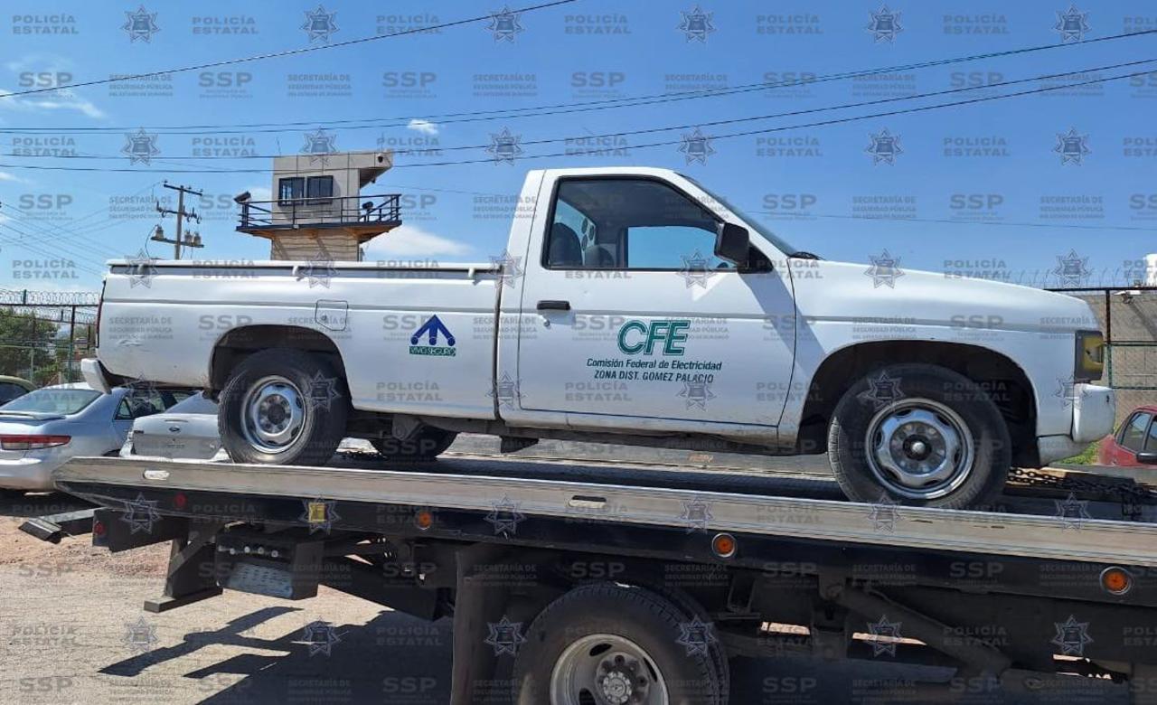 La camioneta fue asegurada por los elementos de la Policía Estatal y trasladada a las instalaciones de la Vicefiscalía.