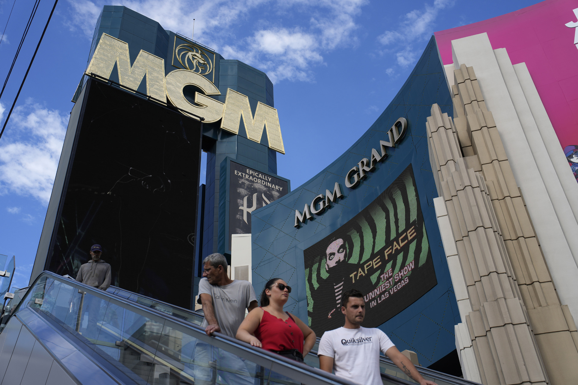 El sindicato está negociando un nuevo convenio colectivo de cinco años con MGM Resorts, Caesars Entertainment Corporation y Wynn/Encore Resorts, los mayores propietarios de casinos de la ciudad. (ARCHIVO)