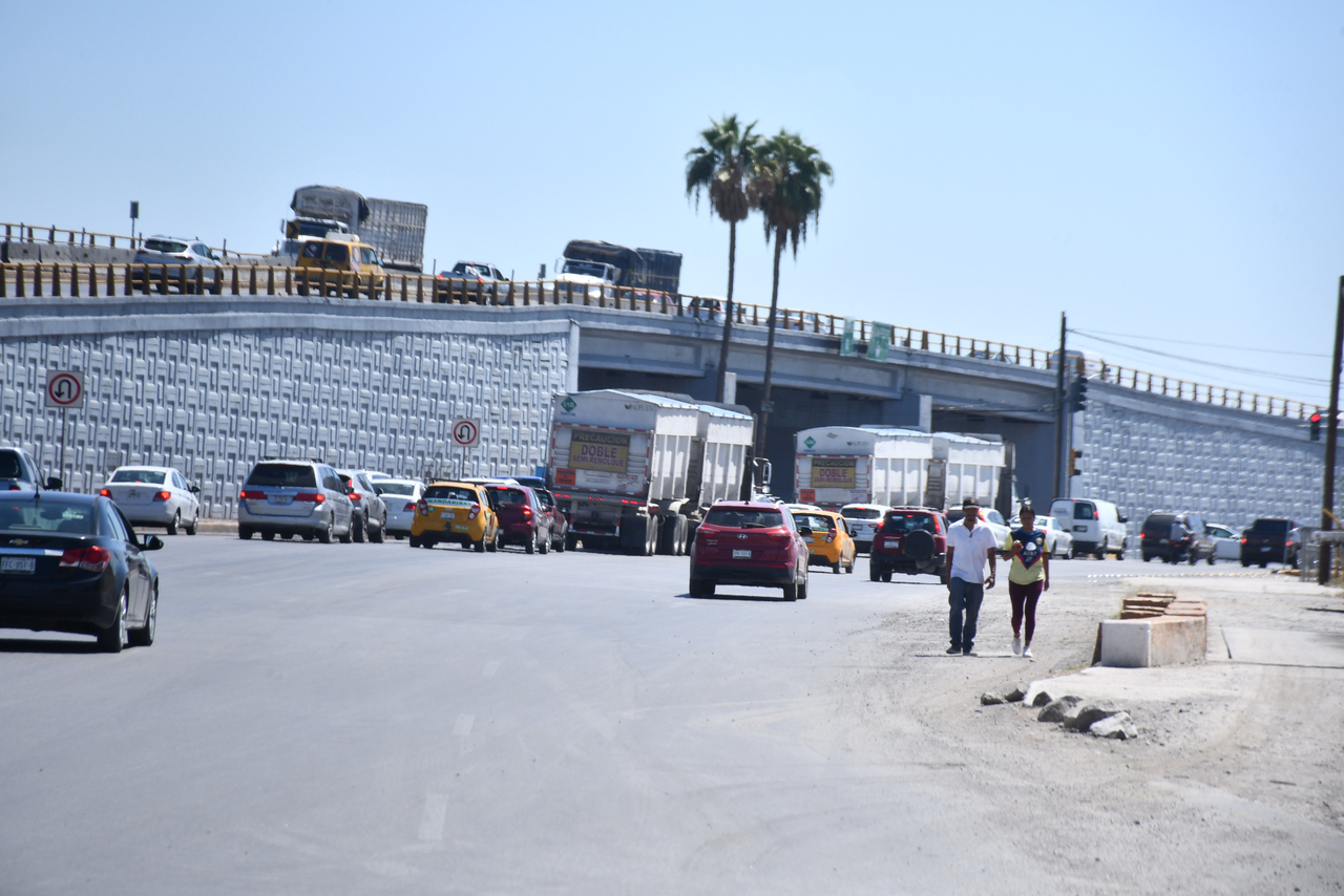 Las obras de recarpeteo de los cuerpos laterales del periférico, serán de carácter complementario al Giro Independencia. (EL SIGLO DE TORREÓN)