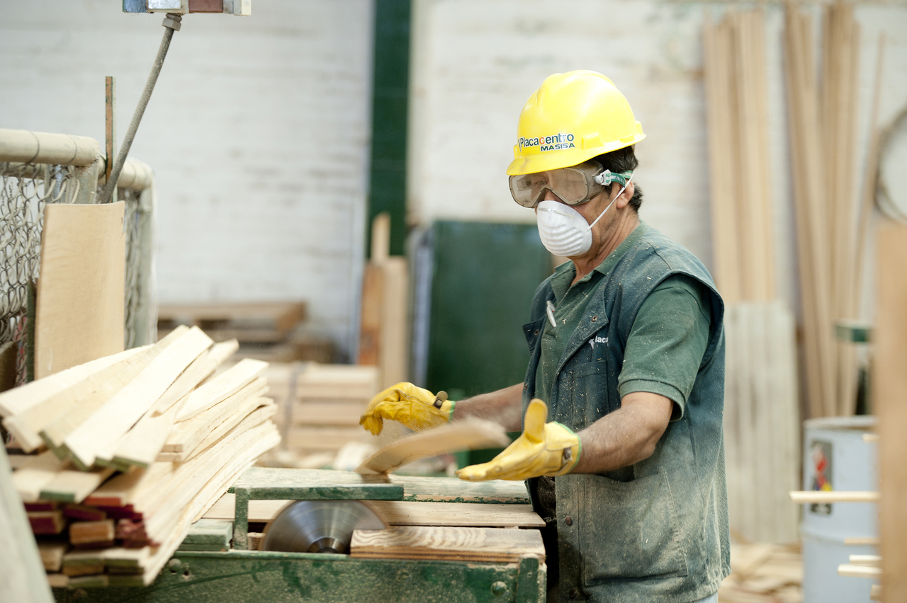 En el sector mueblero ya son más cuidadosos para evitar alguna afectación en la compra de la madera. (EL SIGLO DE DURANGO)