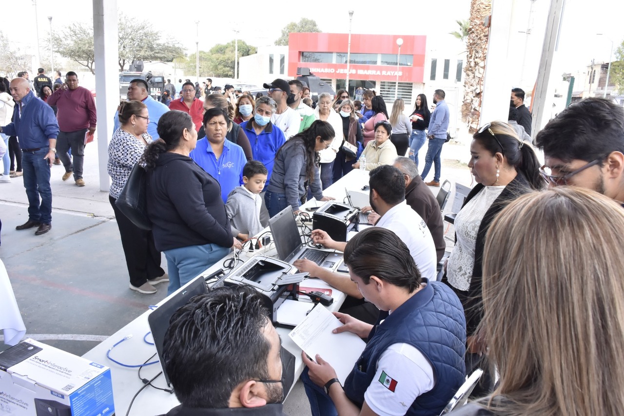 En cada una de las audiencias públicas la alcaldesa Leticia Herrera ha escuchado a la ciudadanía de Gómez Palacio. (EL SIGLO DE TORREÓN)