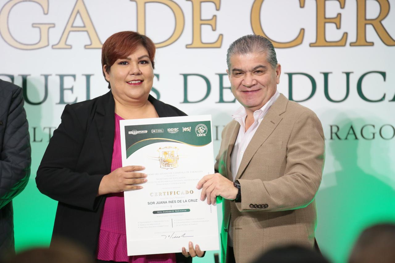 En esta tercera edición se inscribieron 182 escuelas, de las cuales 139 obtuvieron su certificación en alguno de los cuatro niveles de acuerdo a la puntuación obtenida. (CORTESÍA)