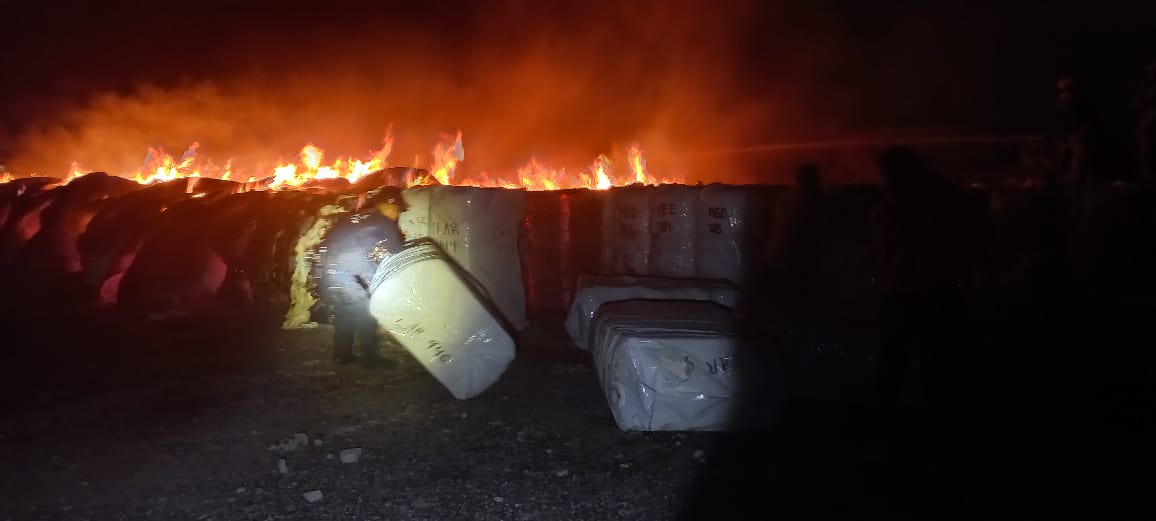 Se incendian 250 pacas de algodón en despepite de San Pedro