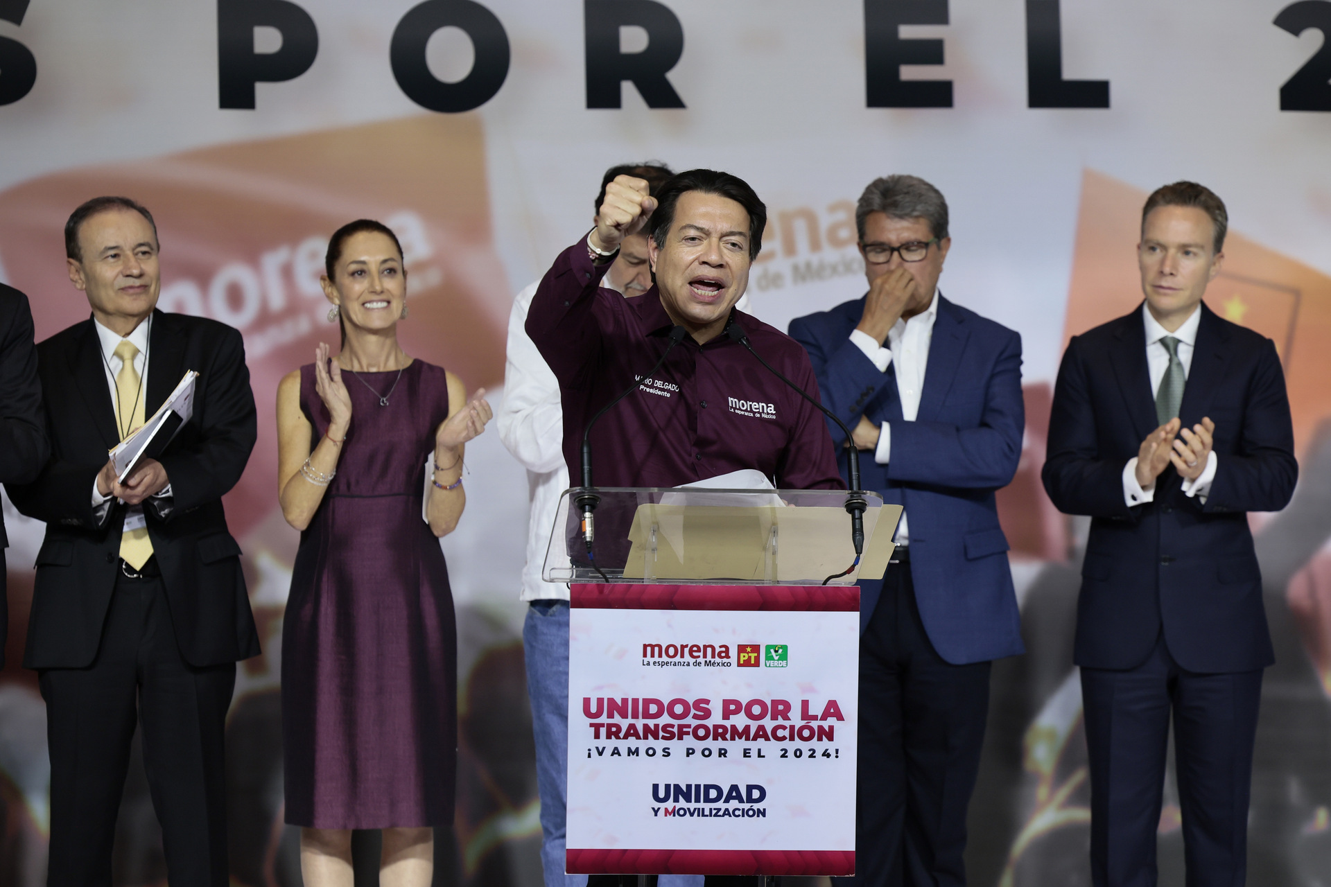 Morena evita revelar costo de encuestas para definir candidatura presidencial