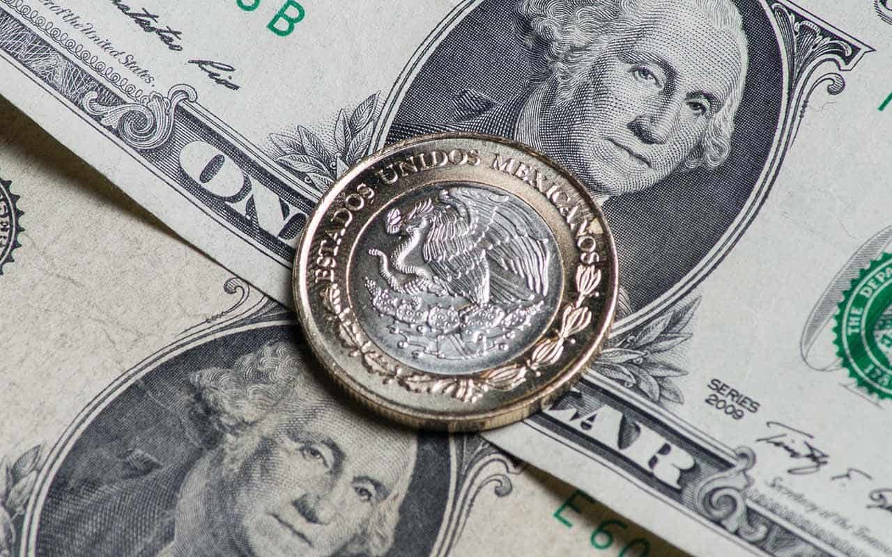 El bitcoin, la divisa con mayores activos en el mercado de las criptomonedas, avanza 0.5%, manteniendo poco apetito de los inversionistas. (ARCHIVO)