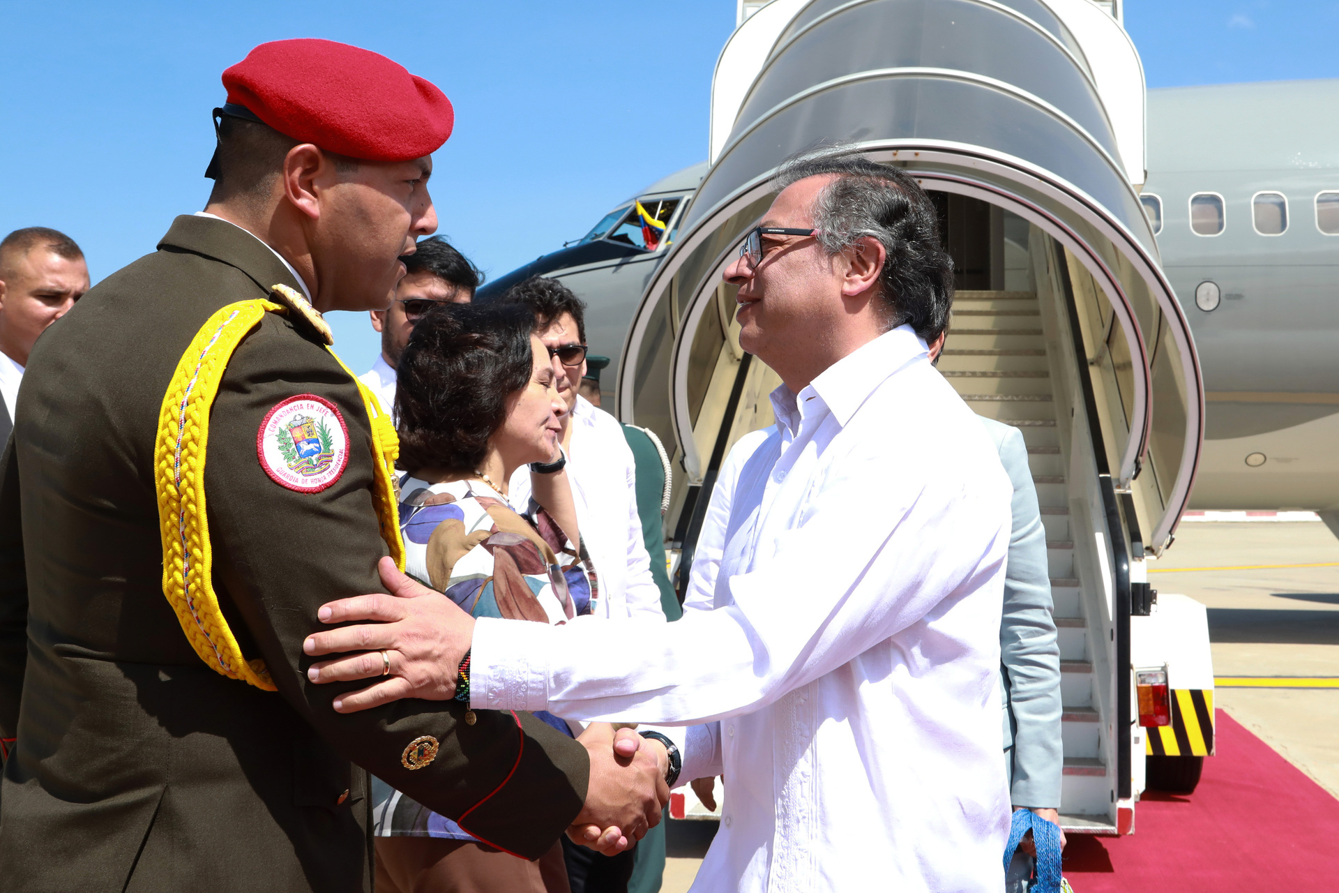 Es el primer encuentro que se produce luego del cambio de embajador colombiano en Venezuela. (PRESIDENCIA DE COLOMBIA)