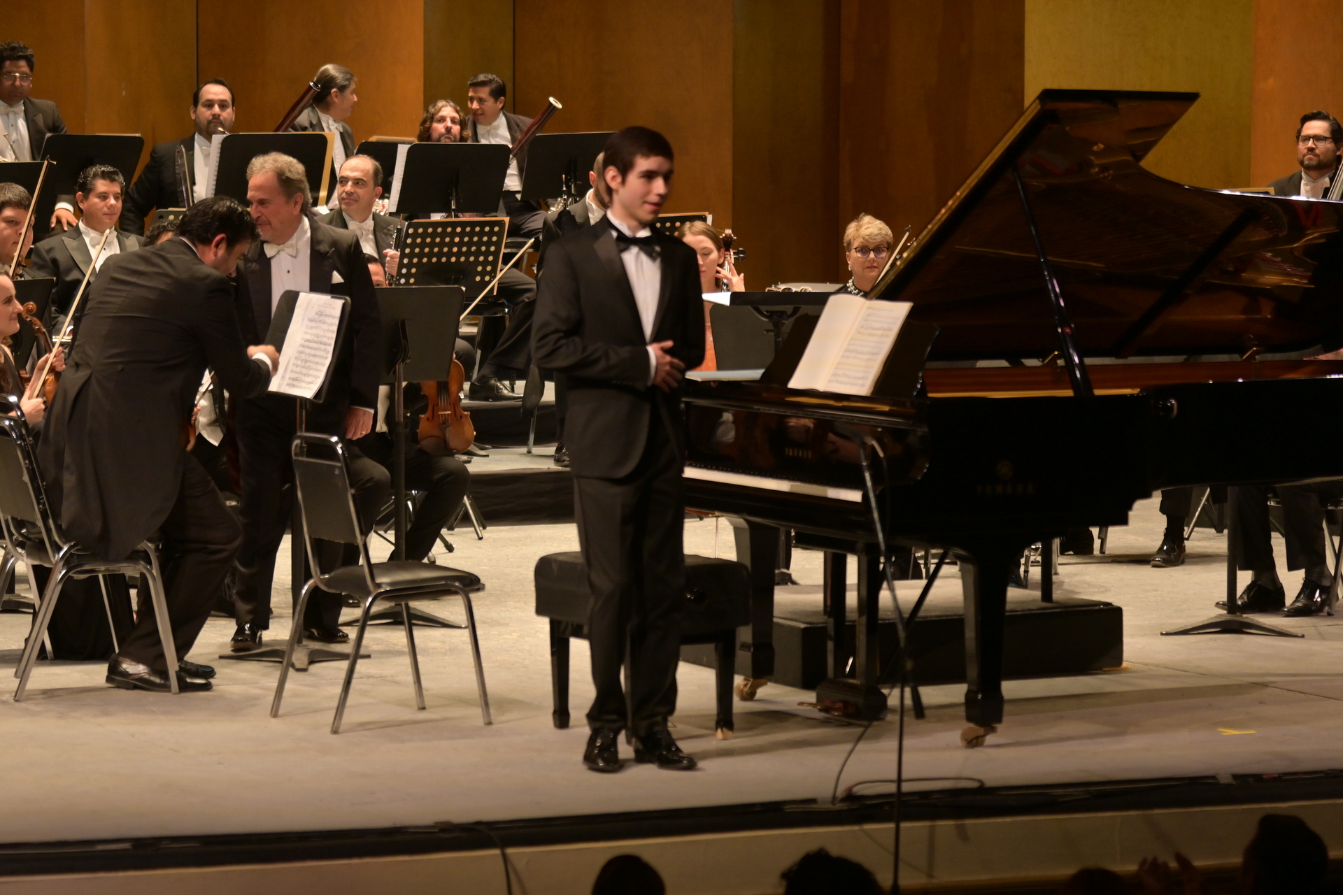 El joven pianista Segio Vargas Escoruela estuvo como invitado en el octavo concierto de la temporada Otoño-Invierno de Camerata de Coahuila. (FOTO: RAMÓN SOTOMAYOR)