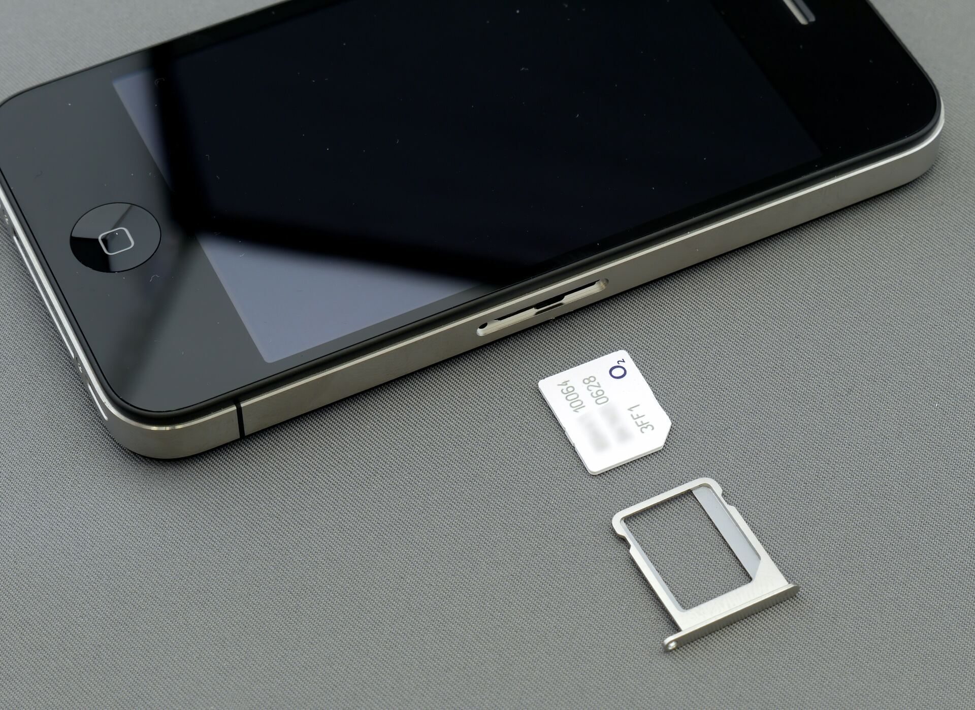 Las eSIM serán suministradas por Altán Redes, una compañía con la cual CFE Telecom tiene un acuerdo establecido para compartir infraestructura y ganancias. (ARCHIVO)
